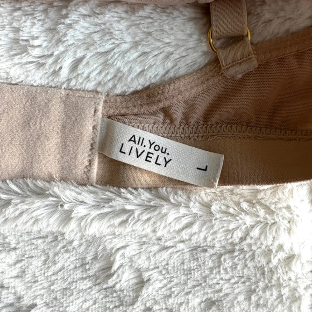 Lively The Straight Up Mesh Bralette - Size Large - Picture 4 of 6